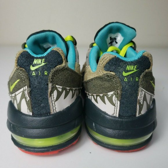 NEW NIKE AIR MAX 95 "MONSTER" GS OUTDOOR GREEN CYB - Picture 3 of 7